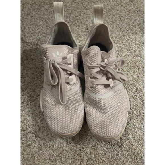 Women’s Baby Pink Adidas NMD size 8 (small stain on toe of shoe) - Picture 2 of 7